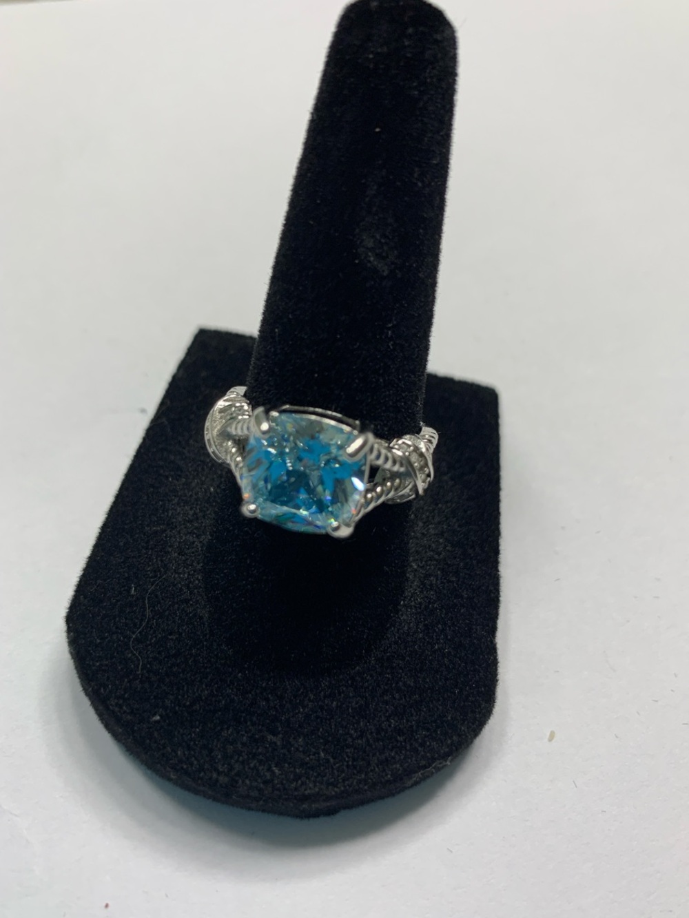 Silver Ring with Blue Gemstone Size 7 New